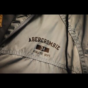 Abercrombie & Fitch Retro Windbreaker w/ Hood